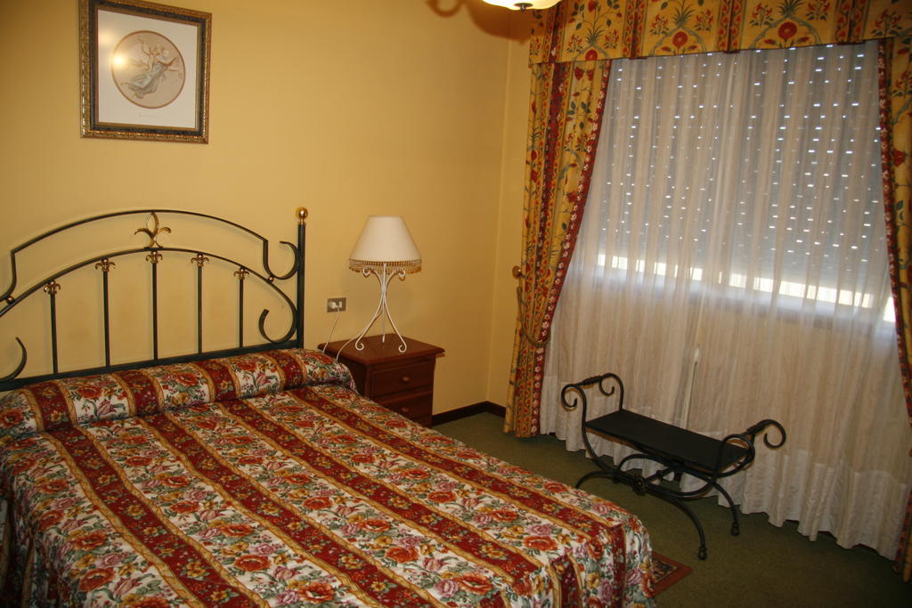 Hotel San Rosendo Оренсе Номер фото